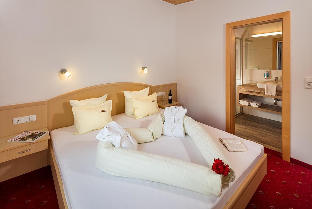 Apart-Hotel Bergkoenig Fiss Ngoại thất bức ảnh