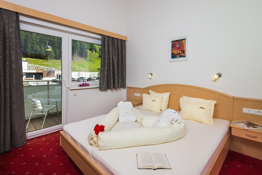 Apart-Hotel Bergkoenig Fiss Ngoại thất bức ảnh